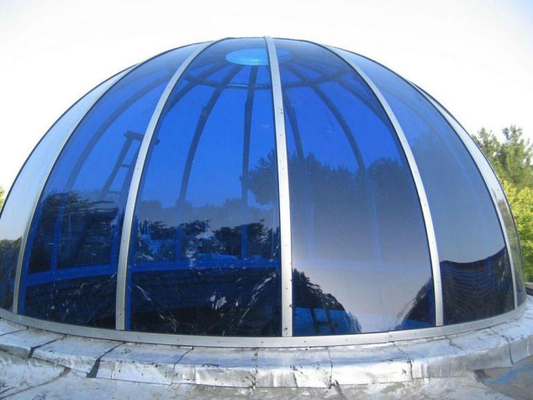 نورگیر سالن دانشگاه